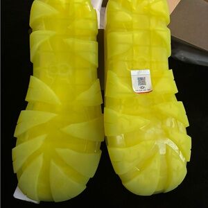 UGG jella slides plus matching tote! All brand new with tags, ready for summer!